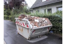 Вывоз крупногабаритного мусора в СПб с дачи